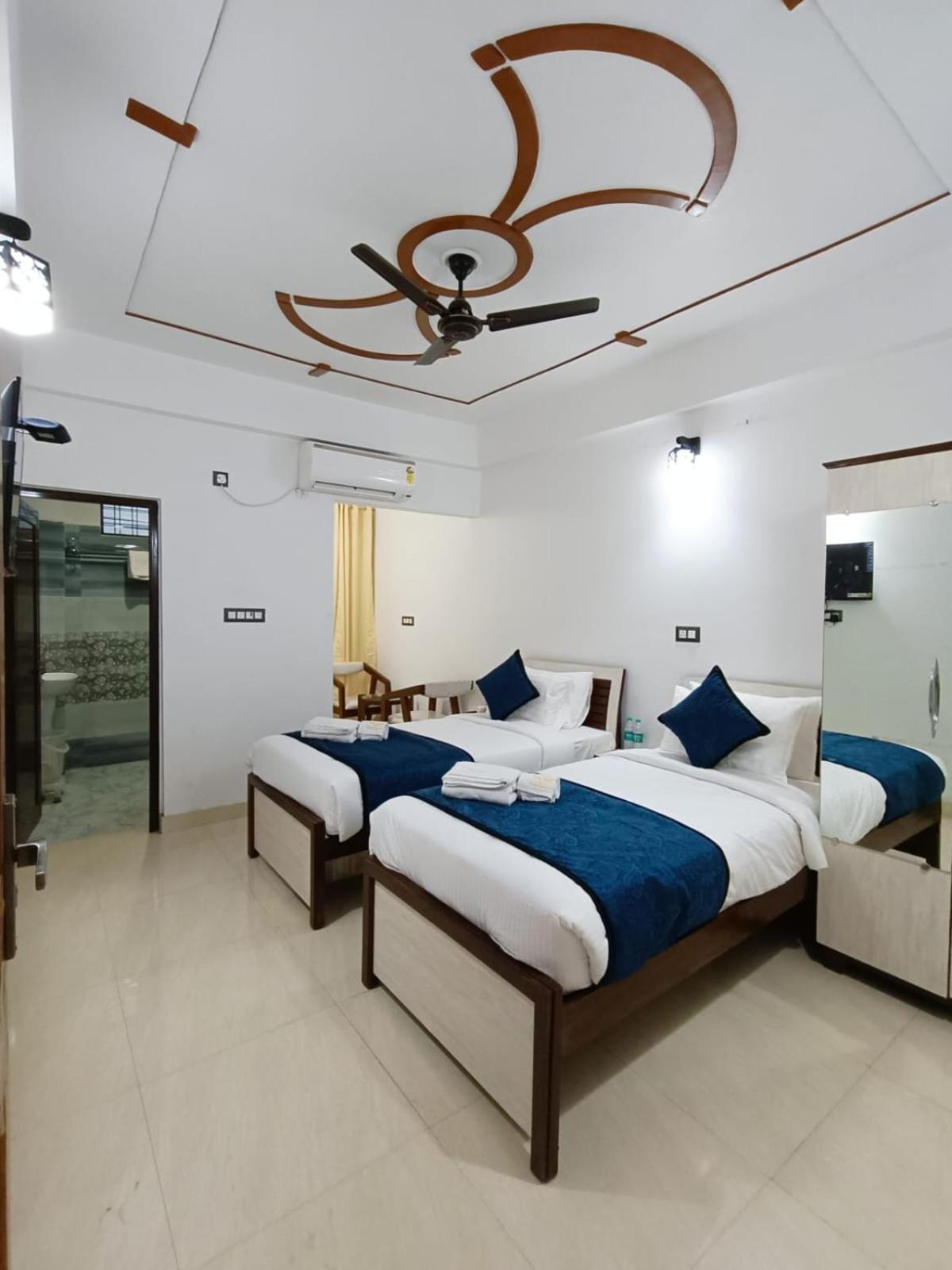 Hotel Aman Residency Allāhābād Junction Buitenkant foto